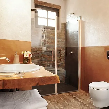 Antica Lunetta Bed & Breakfast Màndas