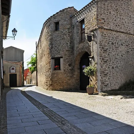 Antica Lunetta Bed & Breakfast Màndas