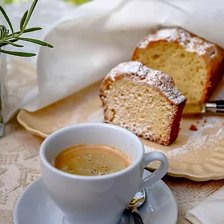 Alojamento de Acomodação e Pequeno-almoço Antica Lunetta 4*